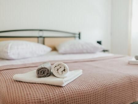 Boka Apartment Solin Buitenkant foto